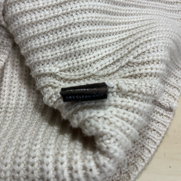 J. McLaughlin Merino Wool Ribbed Cardigan - Picture 6 of 8